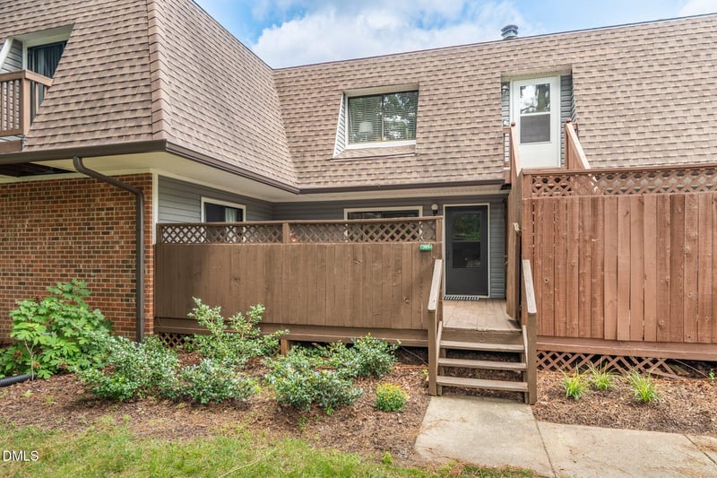 297 Summerwalk Cir, Chapel Hill, NC 27517