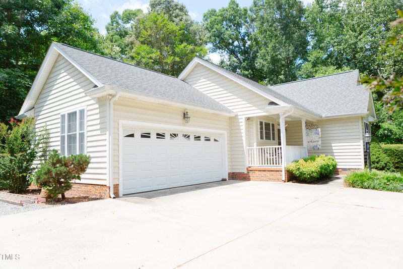 2972 Cabin Rd, Burlington, NC 27215