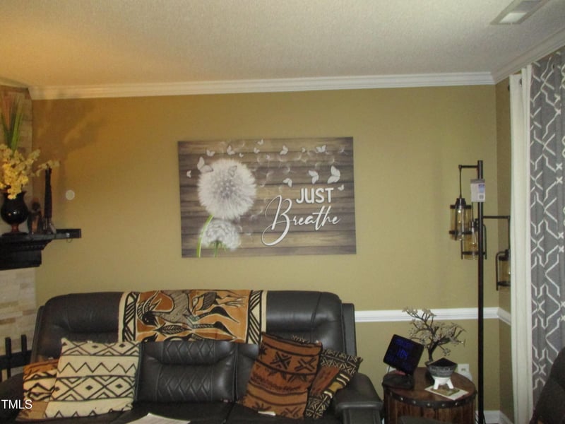 2977 Faversham Pl, Raleigh, NC 27604