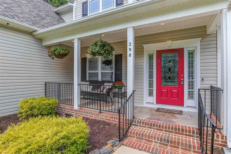298 Falls Dr, Clayton, NC 27527