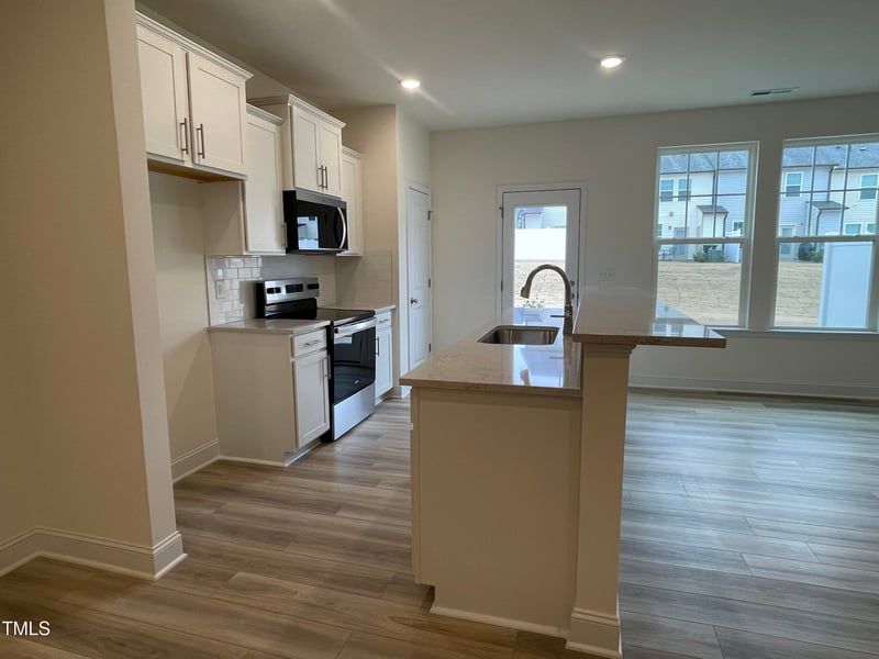 298 Whitley Rdg Dr, Clayton, NC 27527