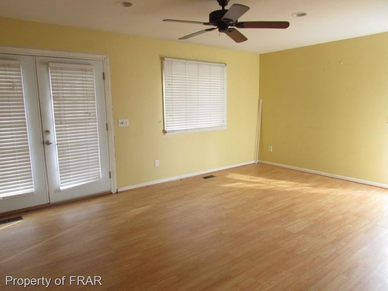 2989 Cheshire Dr, Sanford, NC 27332