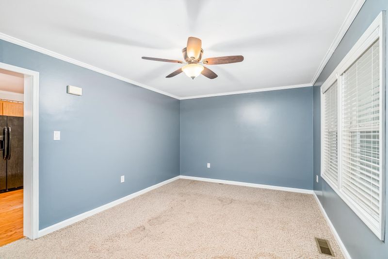 2989 Shagbark Ln, Graham, NC 27353