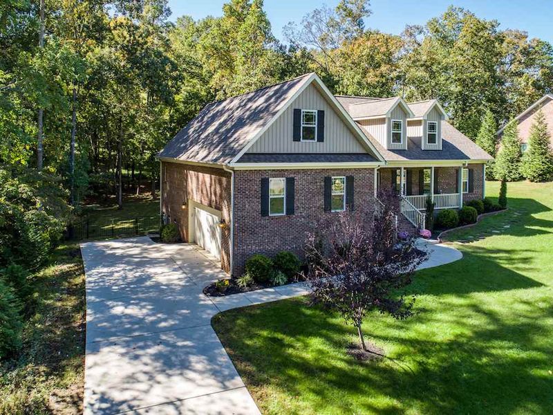299 Bragg Ct, Clayton, NC 27527
