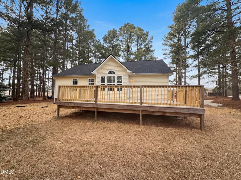 299 Greenleaf Rd, Angier, NC 27501