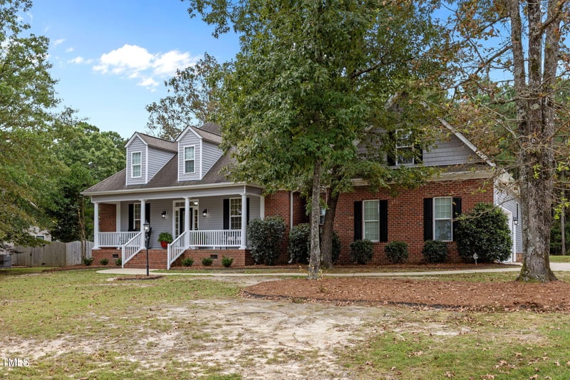 299 Oxford Woods Dr, Angier, NC 27501