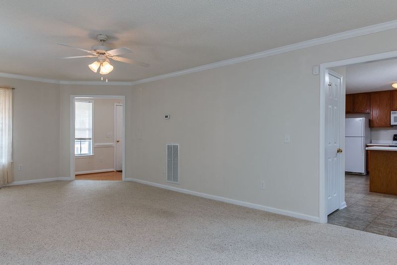 2990 Deep Glen Ct, Raleigh, NC 27603