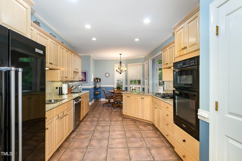 3 Bent Oak Ct, Durham, NC 27705