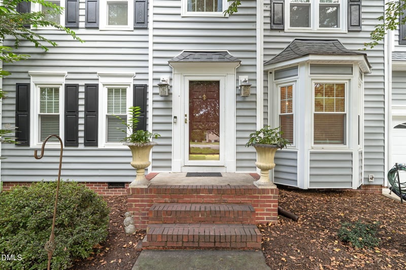 3 Berg Pl, Durham, NC 27712