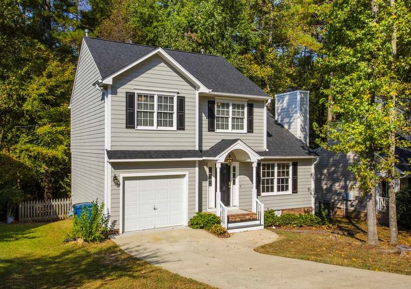 3 Creeks Edge Ct, Durham, NC 27713