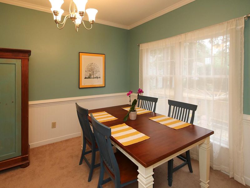 3 Crestbury Ct, Durham, NC 27713