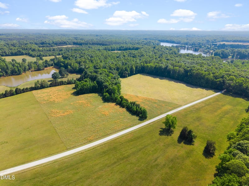 3 Deer Run Trl, Hillsborough, NC 27278