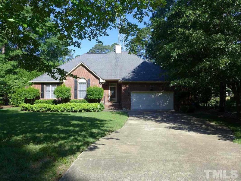 3 Eastwind Dr, Chapel Hill, NC 27517