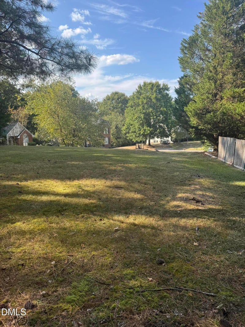 3 Falcon Nest Ct, Durham, NC 27713