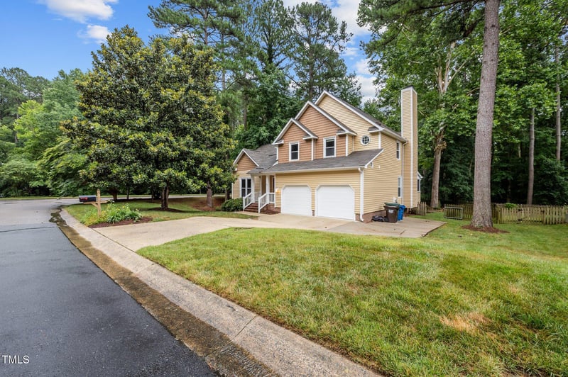 3 Fieldcrest Ct, Durham, NC 27713