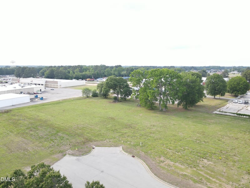 3 Four Oaks Pl, Dunn, NC 28334