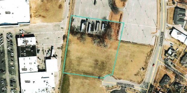 3 Four Oaks Pl, Dunn, NC 28334