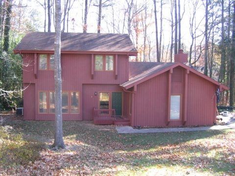 3 Hampton Hill Pl, Chapel Hill, NC 27517