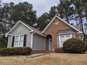 3 Hertford Pl, Durham, NC 27703