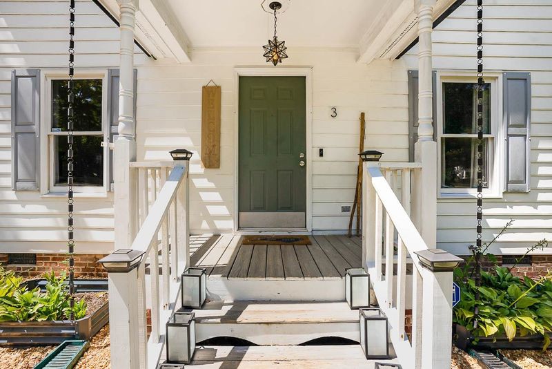 3 Lauren Ln, Durham, NC 27704