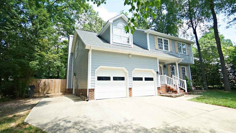 3 Periwinkle Ct, Durham, NC 27703