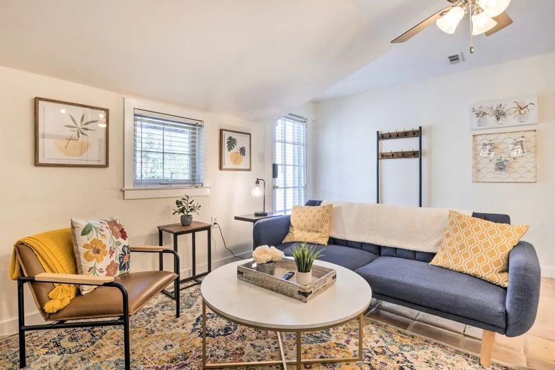 3 Shepherd Ln #503, Chapel Hill, NC 27514