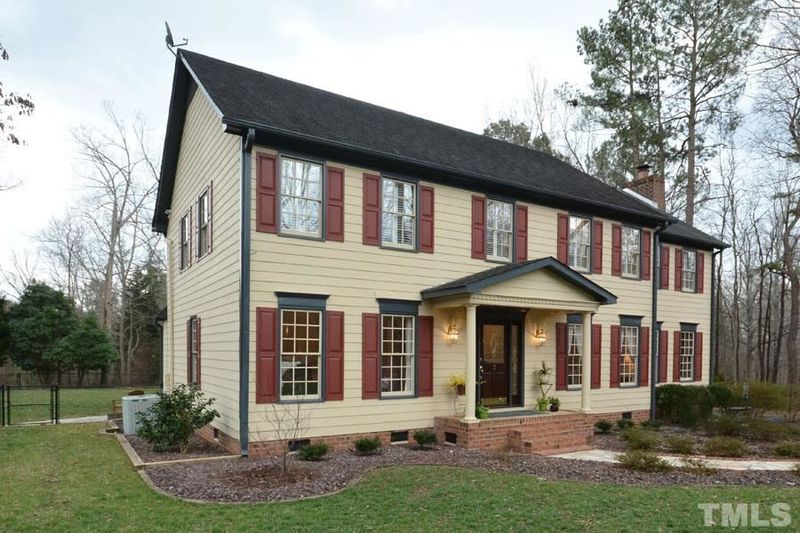 3 Trappers Ct, Durham, NC 27712