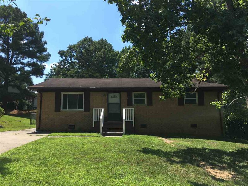 3 Trident Pl, Durham, NC 27707