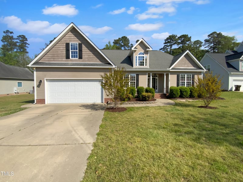 30 Alvis Ct, Fuquay Varina, NC 27526
