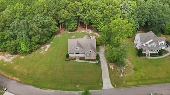30 Banbury Rd W, Zebulon, NC 27597