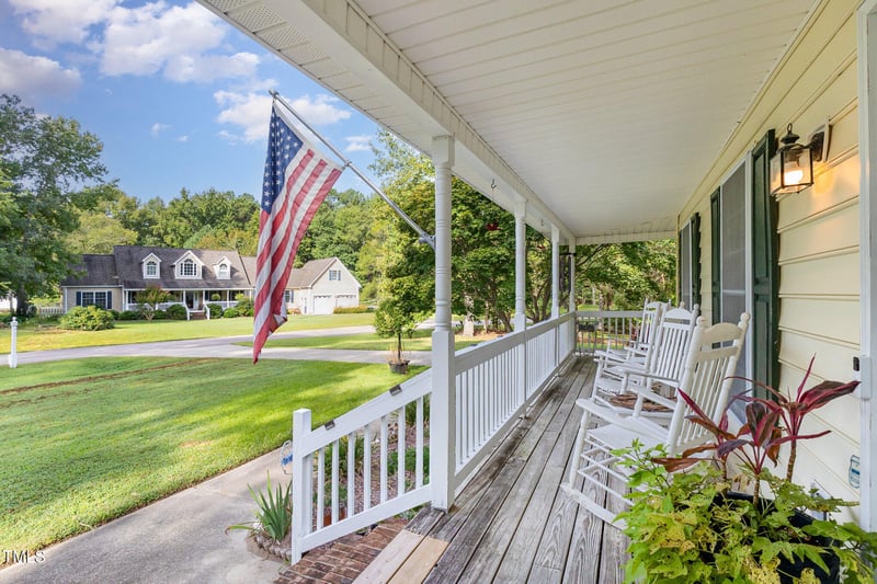 30 Beddingfield Dr, Zebulon, NC 27597