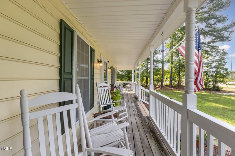 30 Beddingfield Dr, Zebulon, NC 27597