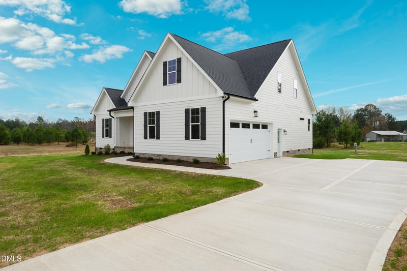 30 Bella Ln, Zebulon, NC 27597