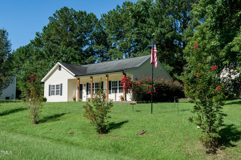 30 Bethany Ln, Youngsville, NC 27596