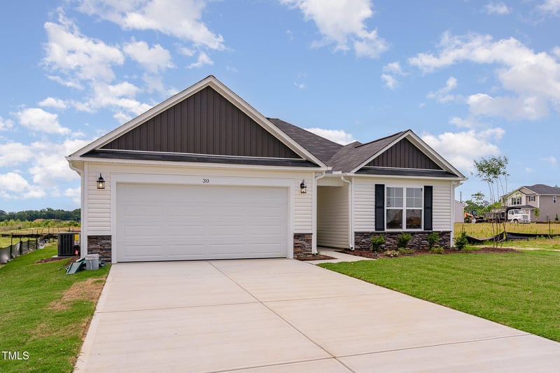 30 Chloe Ct, Selma, NC 27576