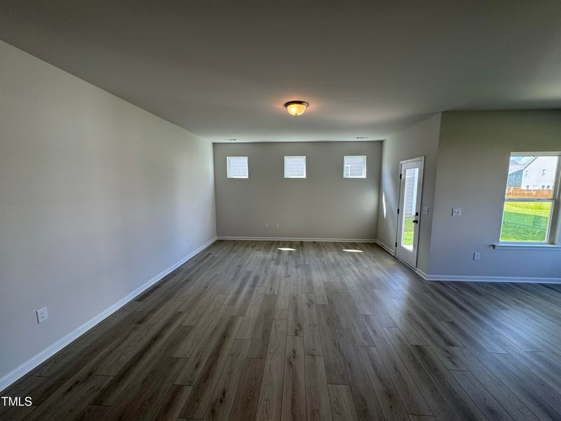 30 Commons Cir, Clayton, NC 27520