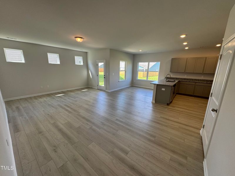 30 Commons Cir, Clayton, NC 27520