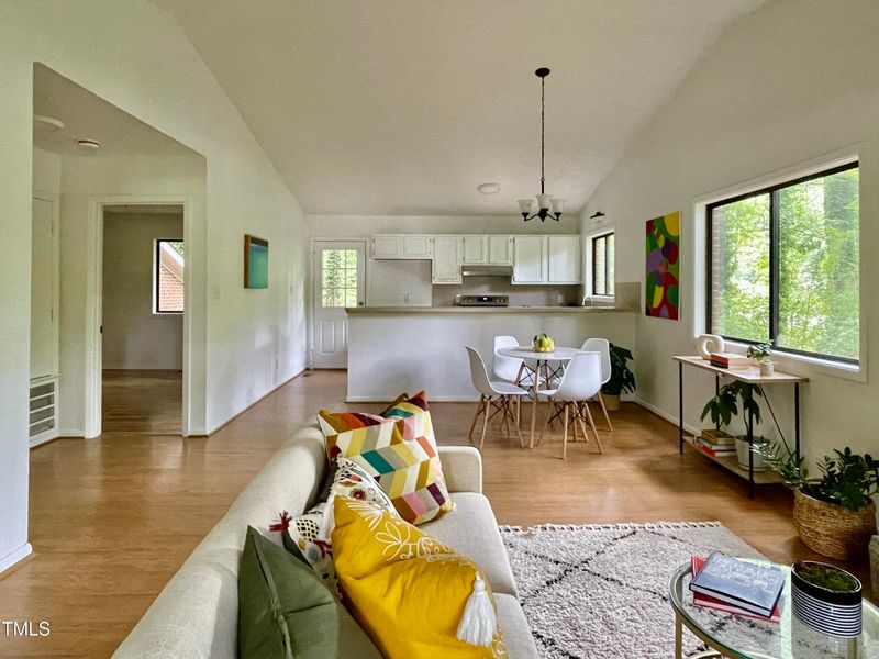 30 Dollar Rd, Chapel Hill, NC 27516