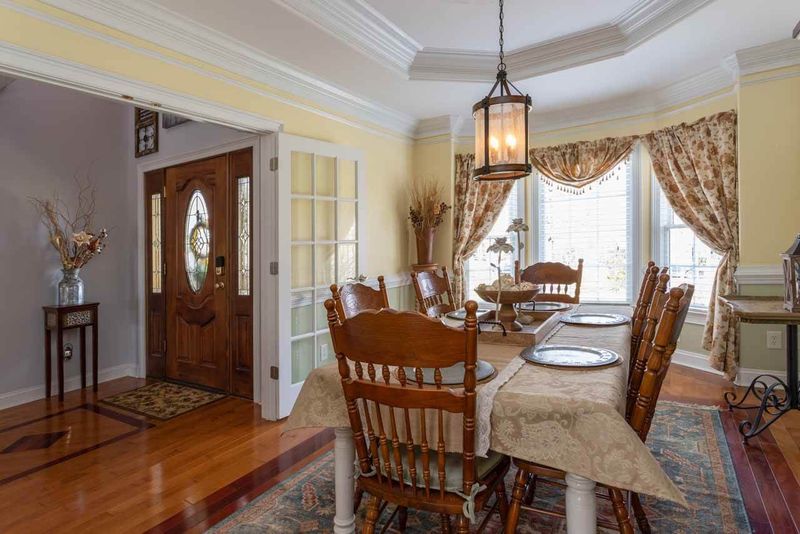30 Georgetown Woods Dr, Youngsville, NC 27596