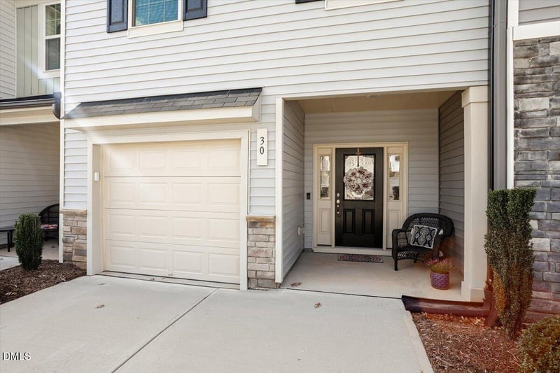 30 Grey Abbey Dr, Clayton, NC 27527