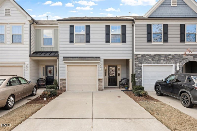 30 Grey Abbey Dr, Clayton, NC 27527