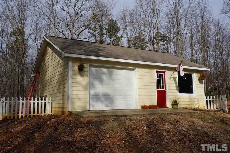 30 Harbor View Ln, Youngsville, NC 27596