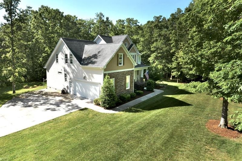 30 Henrys Elm Ln, Pittsboro, NC 27312