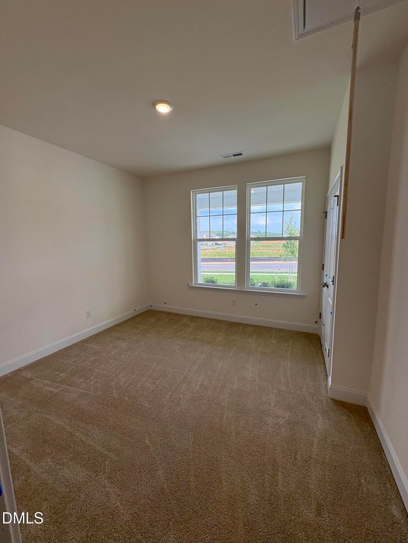 30 Little Branch Dr, Lillington, NC 27546