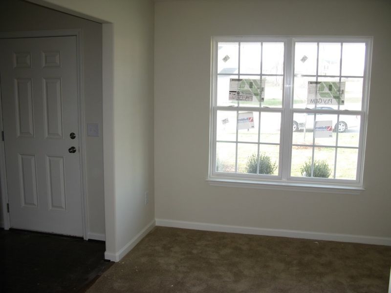 30 Meadow Loop Dr, Clayton, NC 27527