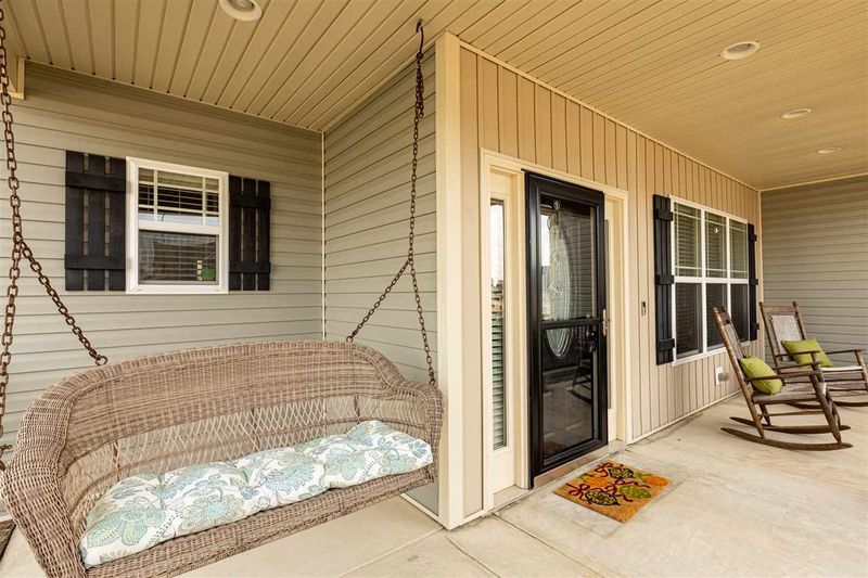 30 Oakton Dr, Clayton, NC 27520