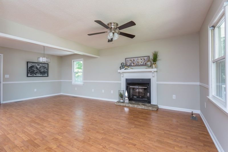 30 Ricks Rd, Zebulon, NC 27597