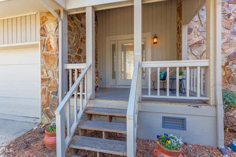 30 Sandstone Ridge Dr, Durham, NC 27713