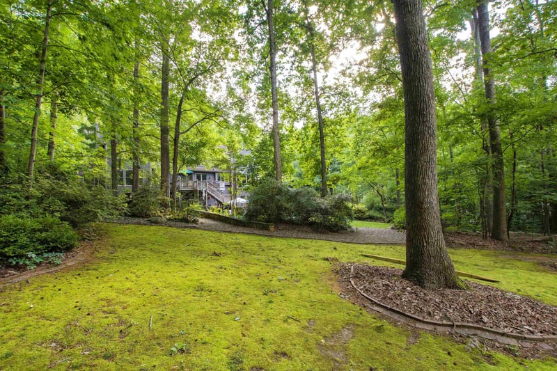 30 Sedgewood Rd, Chapel Hill, NC 27514