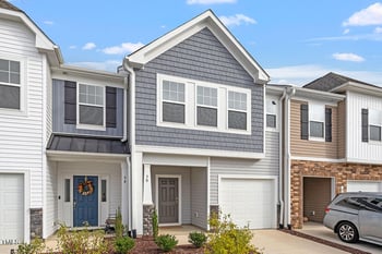 30 Snowshill St, Angier, NC 27501